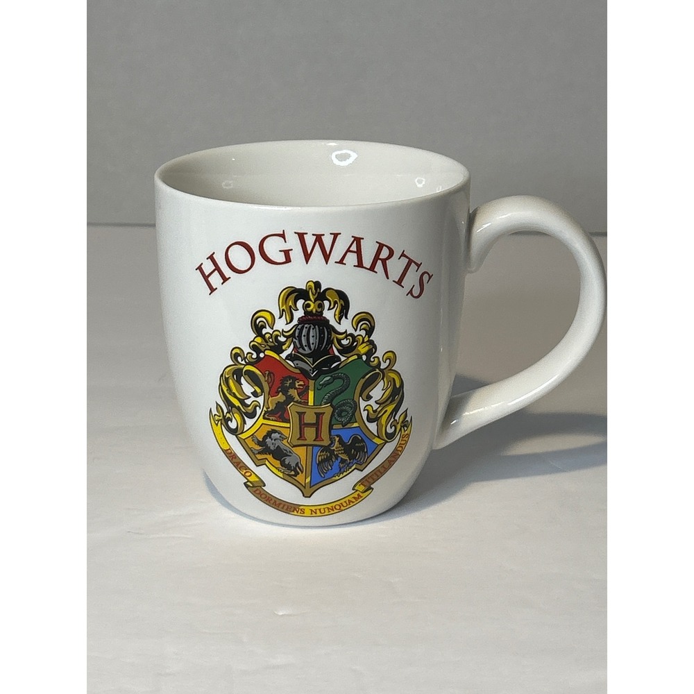 Harry Potter Hogwarts Crest 18 ounce Ceramic Mug Licensed by Silver Buffalo
